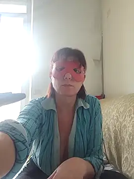 Snapshot of Vagabondainnamorata chatting on March 17, 2025, 4:11 pm Vagabondainnamorata online show from March 17, 2025, 4:11 pm