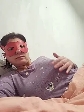 Snapshot of Vagabondainnamorata chatting on March 21, 2025, 4:17 am Vagabondainnamorata online show from March 21, 2025, 4:17 am