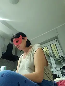 Snapshot of Vagabondainnamorata chatting on October 25, 2025, 5:40 pm Vagabondainnamorata online show from October 25, 2025, 5:40 pm