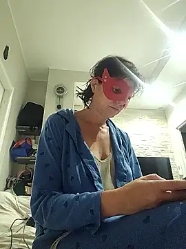 Snapshot of Vagabondainnamorata chatting on October 28, 2025, 4:27 am Vagabondainnamorata online show from October 28, 2025, 4:27 am