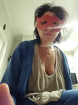 Vagabondainnamorata online show from November 16, 2025, 4:18 am