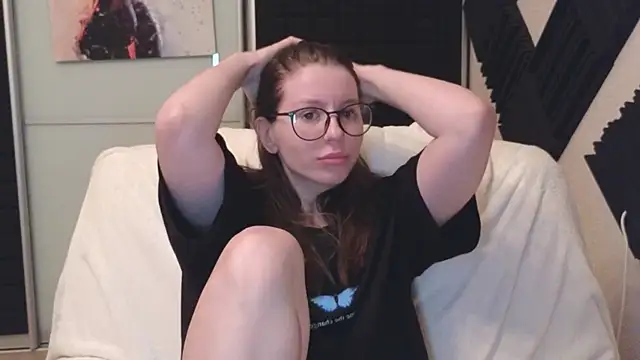 Snapshot of juicy_mystery chatting on June 19, 2026, 9:57 am juicy mystery online show from June 19, 2026, 9:57 am