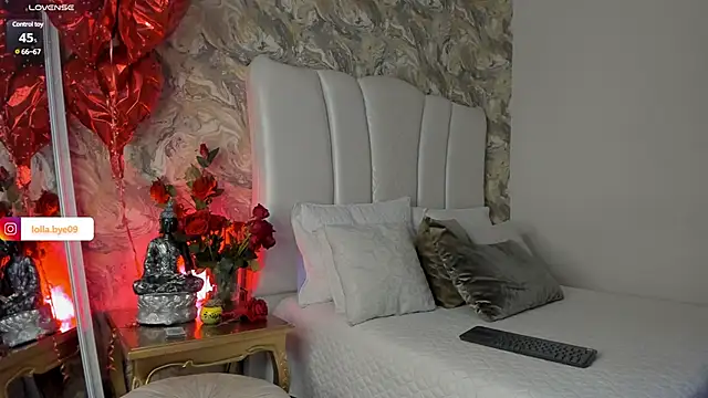 LollaByer online show from February 16, 2025, 9:05 pm