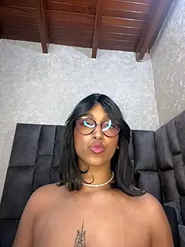 LollaByer online show from March 6, 2025, 9:09 pm