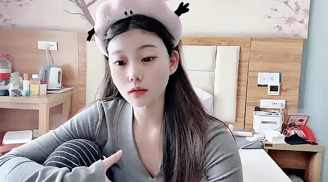 Snapshot of yangyang-1115 chatting on February 9, 2025, 6:54 am yangyang-1115 online show from February 9, 2025, 6:54 am