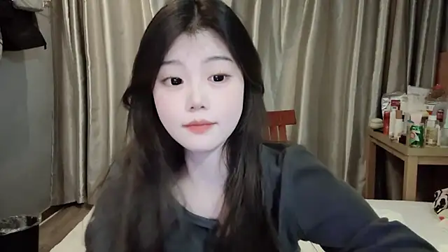 Snapshot of yangyang-1115 chatting on February 13, 2025, 2:52 pm yangyang-1115 online show from February 13, 2025, 2:52 pm