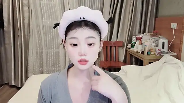 Snapshot of yangyang-1115 chatting on February 14, 2025, 4:31 pm yangyang-1115 online show from February 14, 2025, 4:31 pm