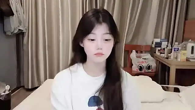 Snapshot of yangyang-1115 chatting on February 17, 2025, 12:38 pm yangyang-1115 online show from February 17, 2025, 12:38 pm