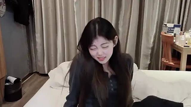 Snapshot of yangyang-1115 chatting on February 19, 2025, 4:11 pm yangyang-1115 online show from February 19, 2025, 4:11 pm