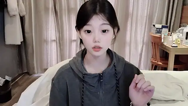 Snapshot of yangyang-1115 chatting on February 20, 2025, 7:23 am yangyang-1115 online show from February 20, 2025, 7:23 am