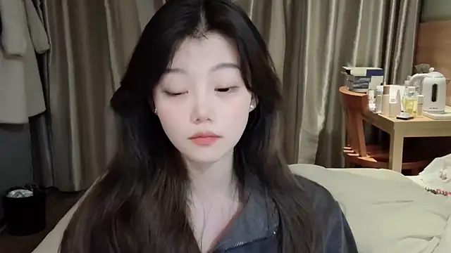 Snapshot of yangyang-1115 chatting on February 21, 2025, 11:32 pm yangyang-1115 online show from February 21, 2025, 11:32 pm