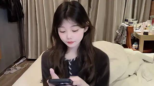 Snapshot of yangyang-1115 chatting on March 1, 2025, 2:02 pm yangyang-1115 online show from March 1, 2025, 2:02 pm