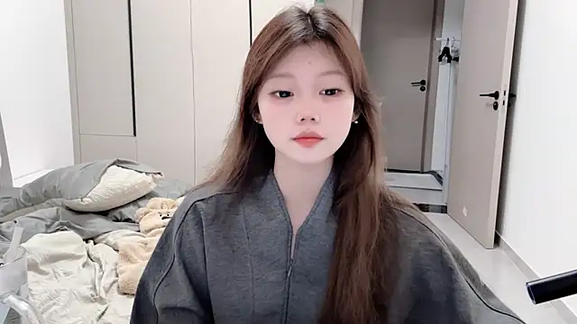 Snapshot of yangyang-1115 chatting on September 23, 2025, 5:21 am yangyang-1115 online show from September 23, 2025, 5:21 am