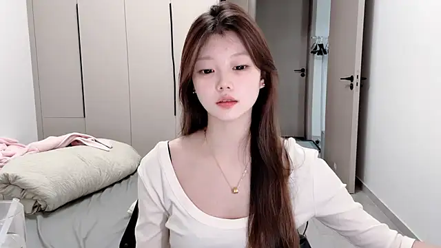 Snapshot of yangyang-1115 chatting on October 6, 2025, 4:10 am yangyang-1115 online show from October 6, 2025, 4:10 am