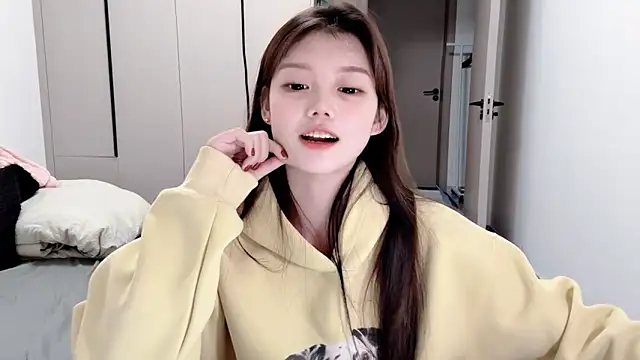 Snapshot of yangyang-1115 chatting on October 18, 2025, 4:41 pm yangyang-1115 online show from October 18, 2025, 4:41 pm