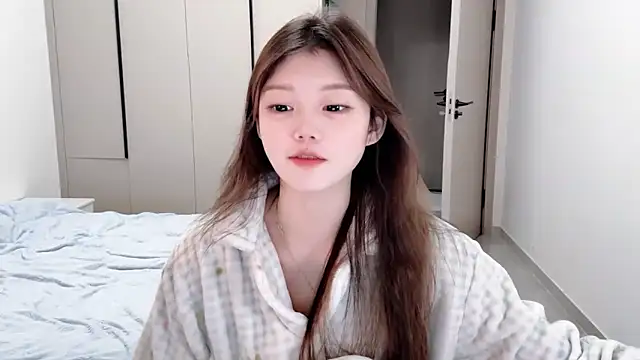 Snapshot of yangyang-1115 chatting on October 21, 2025, 4:57 am yangyang-1115 online show from October 21, 2025, 4:57 am