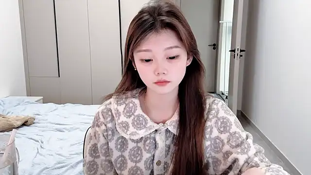 Snapshot of yangyang-1115 chatting on October 22, 2025, 5:08 am yangyang-1115 online show from October 22, 2025, 5:08 am