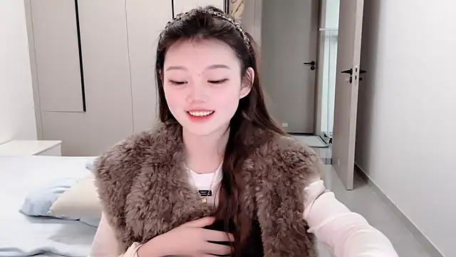 Snapshot of yangyang-1115 chatting on October 29, 2025, 4:04 am yangyang-1115 online show from October 29, 2025, 4:04 am