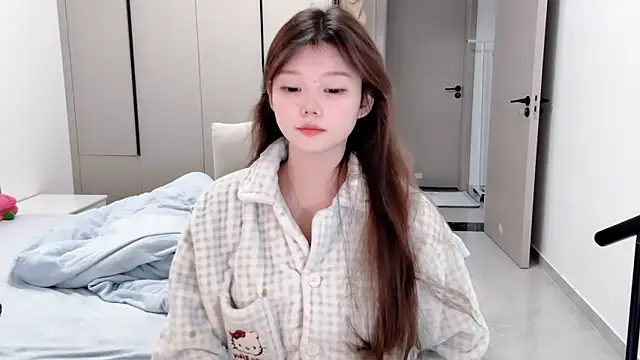 Snapshot of yangyang-1115 chatting on October 30, 2025, 5:42 am yangyang-1115 online show from October 30, 2025, 5:42 am