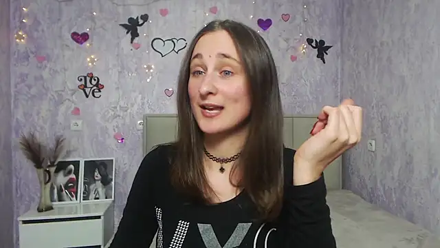 MichelLeee online show from February 5, 2025, 3:20 pm