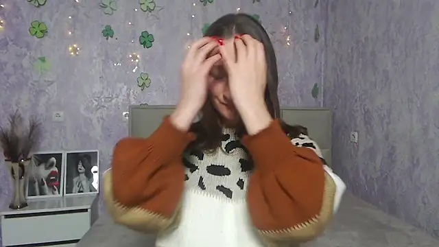 MichelLeee online show from March 19, 2025, 12:01 pm