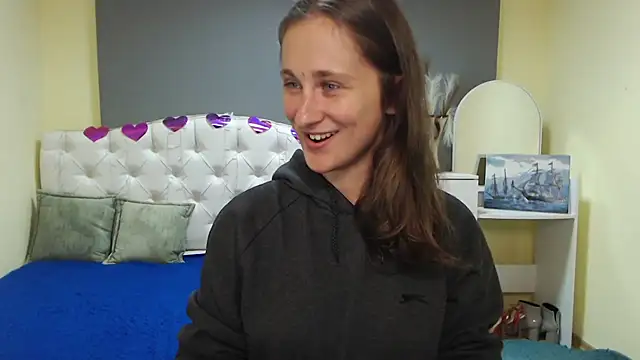 MichelLeee online show from September 18, 2025, 11:12 am