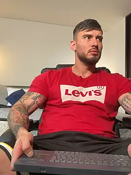 DimitriSullivan  online show from February 13, 2026, 1:18 pm