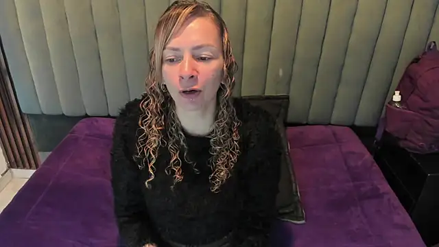 Snapshot of alaha_evans chatting on May 3, 2026, 3:56 am alaha evans online show from May 3, 2026, 3:56 am