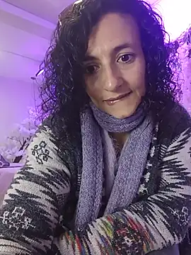 Snapshot of AriannaRussell_ chatting on June 6, 2026, 12:43 pm AriannaRussell online show from June 6, 2026, 12:43 pm