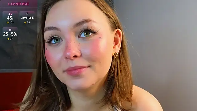 GwendolynFinch online show from February 4, 2025, 10:21 am