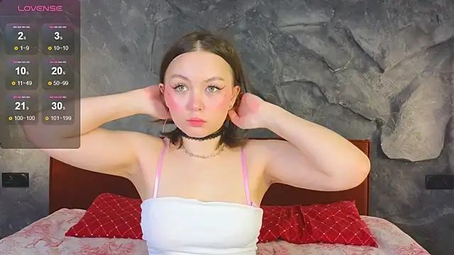 GwendolynFinch online show from February 10, 2025, 1:03 am