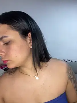 Leyna Kenet online show from December 29, 2024, 8:37 pm