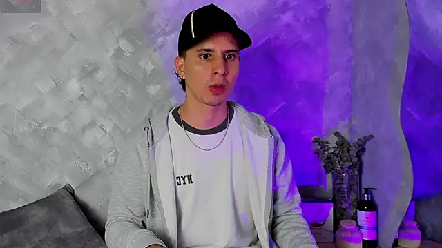 -Bruno-Bs online show from October 6, 2025, 8:39 pm