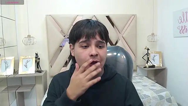 AndrewPherson online show from January 6, 2025, 1:52 pm