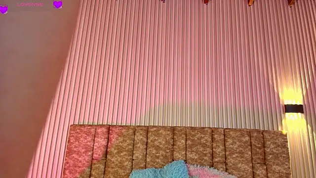 tiffany johnson11 online show from October 21, 2025, 7:47 pm