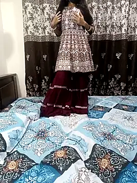 Cute-Bhavya online show from March 7, 2025, 1:53 am