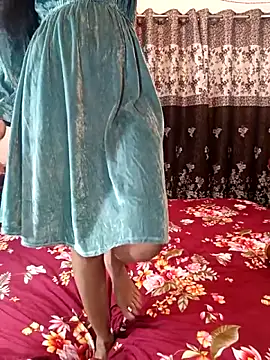 Cute-Bhavya online show from September 26, 2025, 3:54 am