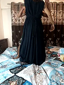 Cute-Bhavya online show from October 4, 2025, 4:49 pm