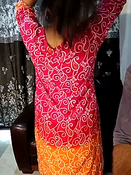 Cute-Bhavya online show from November 7, 2025, 9:31 am