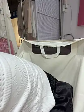 Selenaaaaa- online show from April 10, 2026, 5:56 am