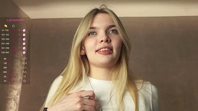 Snapshot of HildGalen chatting on December 15, 2024, 7:42 pm HildGalen online show from December 15, 2024, 7:42 pm