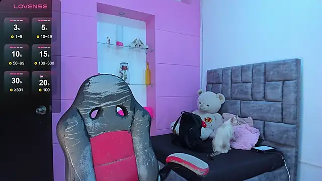 jisoo   online show from September 30, 2025, 1:16 pm