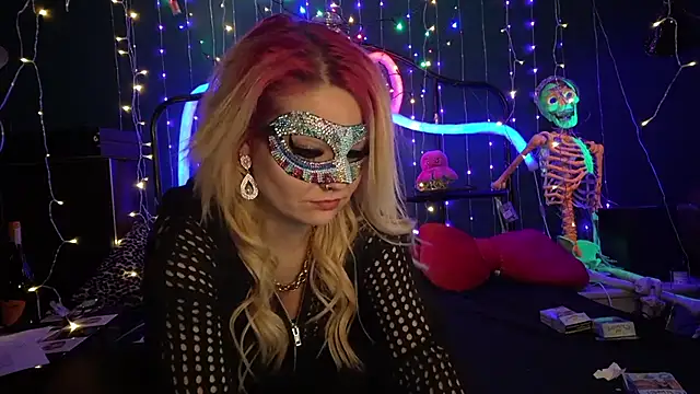 anonymouszN online show from December 14, 2025, 8:13 pm