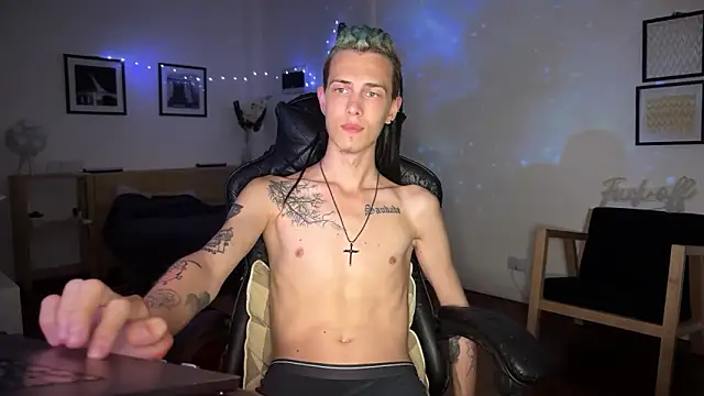 Den BlueXx online show from December 23, 2025, 12:52 am