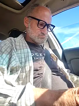 DatingProfile USA 43 str8 online show from February 19, 2025, 6:32 pm