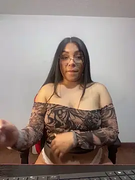 Alice taylor1  online show from January 31, 2025, 4:03 am