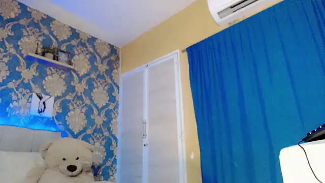 Snapshot of nicoledollts chatting on April 30, 2026, 8:37 pm nicoledollts online show from April 30, 2026, 8:37 pm