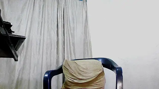 Snapshot of coleman160 chatting on February 5, 2025, 1:47 am coleman160 online show from February 5, 2025, 1:47 am