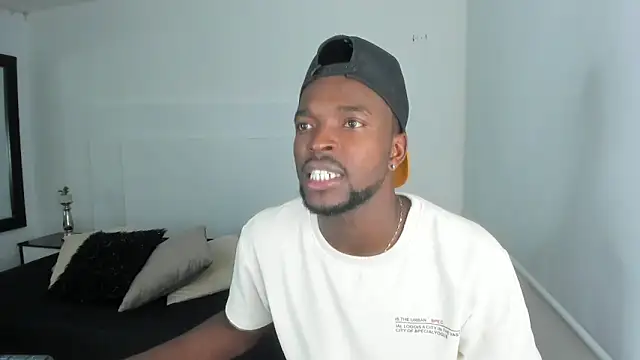 Dylan Taylor online show from January 11, 2025, 3:44 am