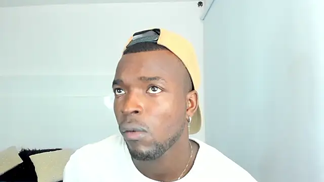 Dylan Taylor online show from January 28, 2025, 2:43 am